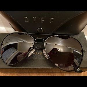 DIFF CRUZ Aviator Subglasses